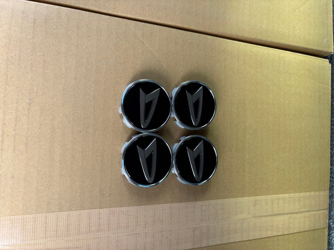 DAIHATSU タントファンクロスターボ純正15インチ ホイール 新品