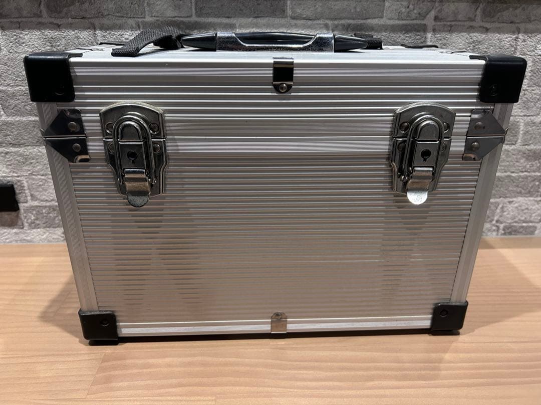 Nikon デジタル一眼レフカメラ D40X、アルミケース付