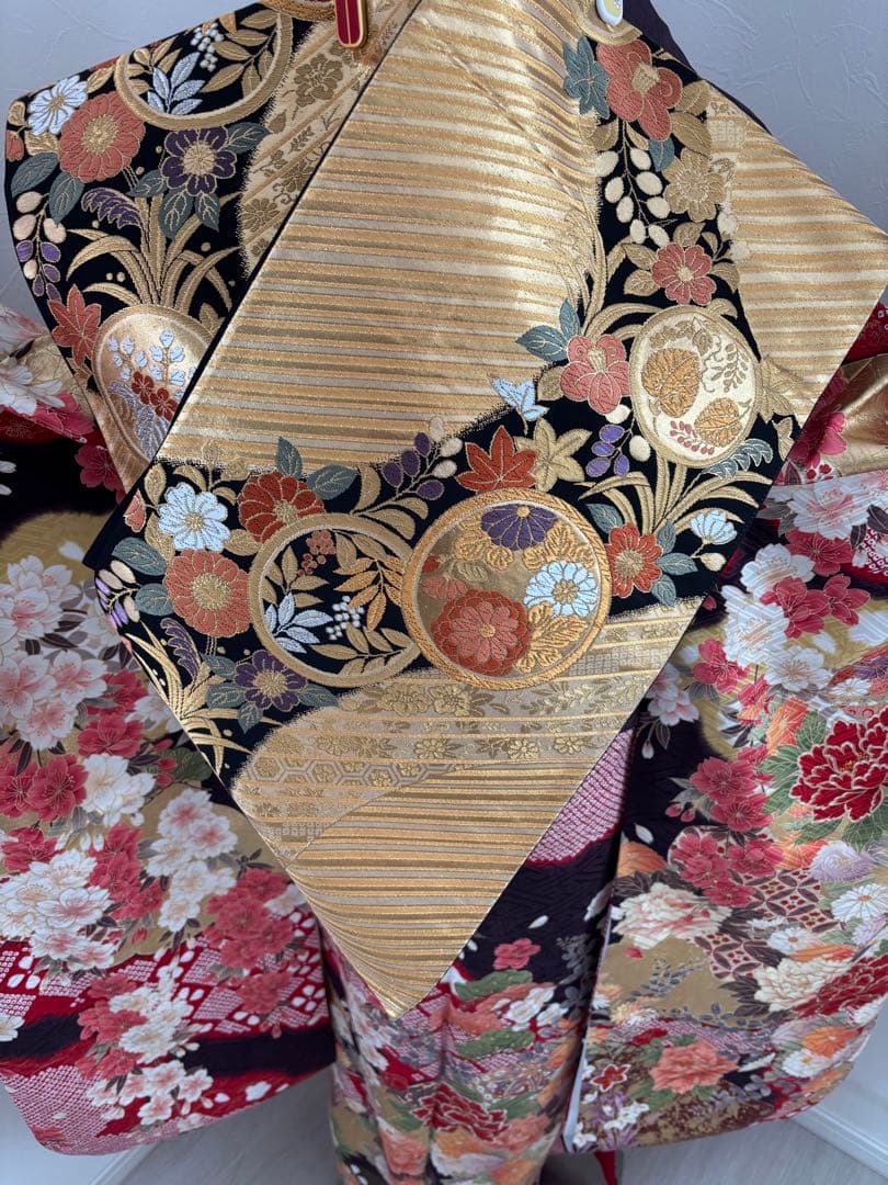 未使用品　タグ付き　正絹振袖フルセット　豪華金彩　駒刺繍　王道古典柄　成人式に！