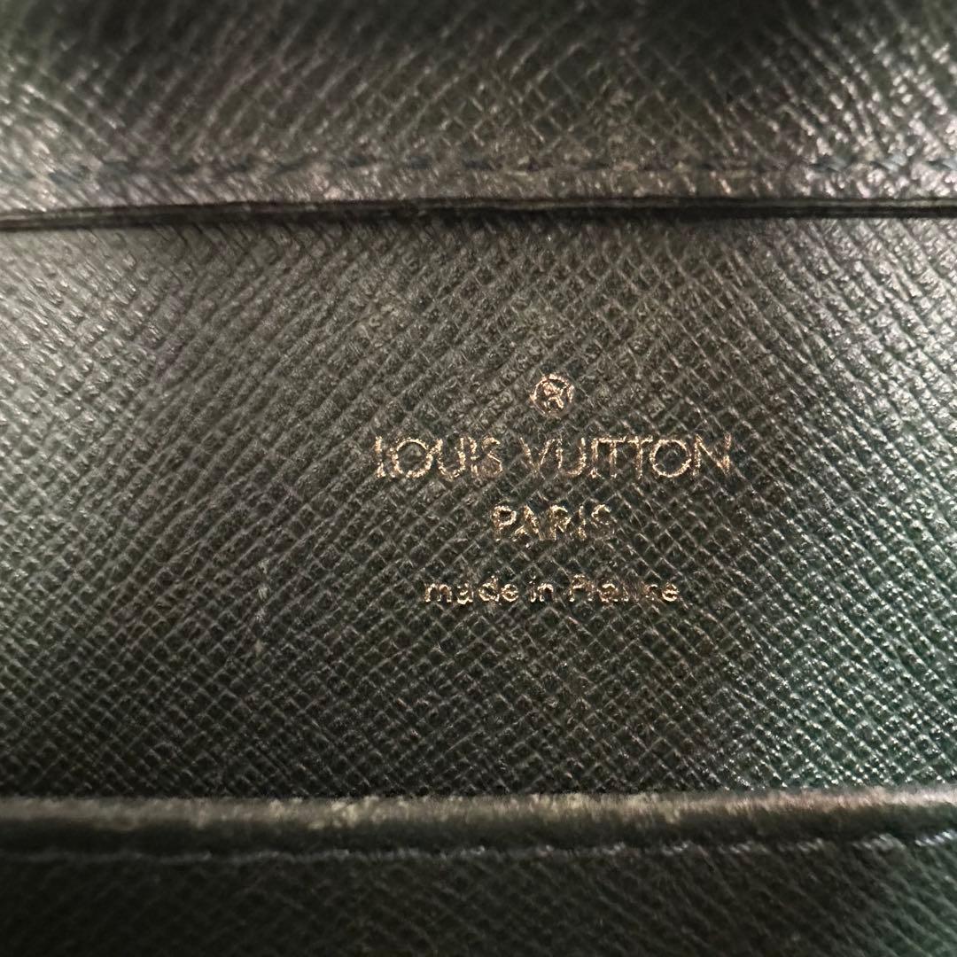 ✨LOUIS VUITTON✨　ルイヴィトン　セカンドバッグ　タイガ　ポーチ