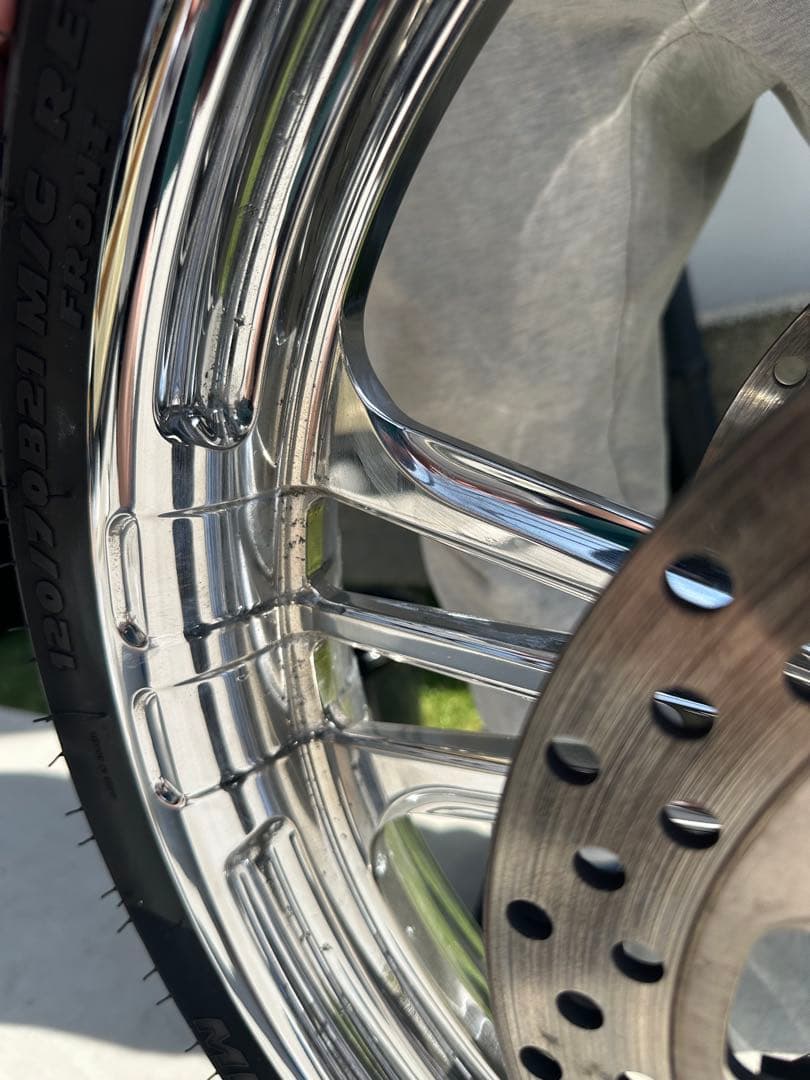 パフォーマンスマシン　21インチホイール Ｆフェンダー付き　ディスクローター付き