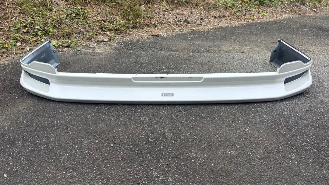 ハイエース　モデリスタ　フロントリップ