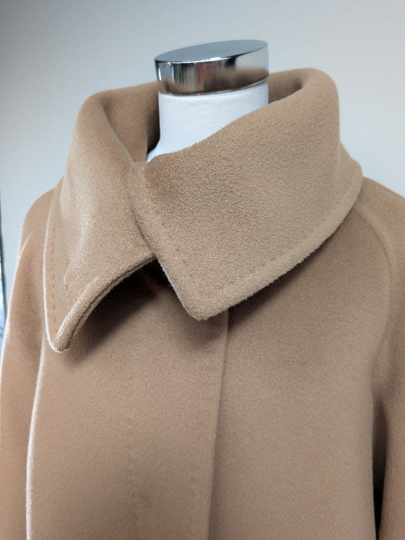マックスマーラ ヴァージンウール コート女優襟 42 新品同様