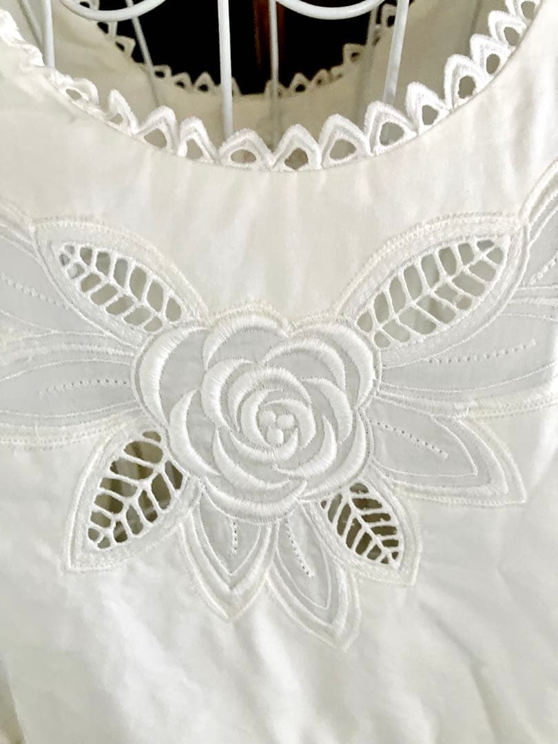 おけい⭐️ANLICO・素敵な割烹着／エプロン／白／美品