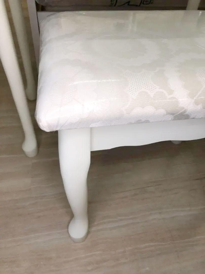 ドレッサー　スツール付き　ホワイト　アンティーク　ロココ　猫脚　輸入インテリア