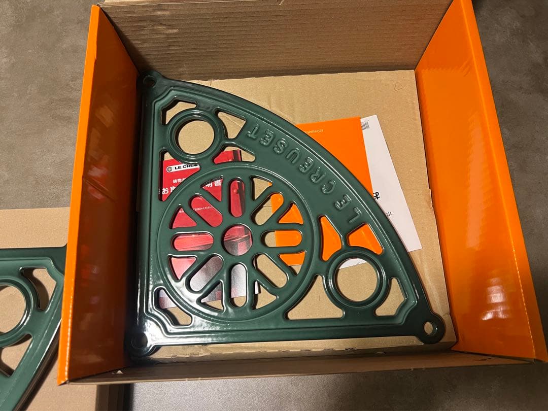 レア　ルクルーゼ キッチンポットスタンド 5段 アーティチョーク 限定色