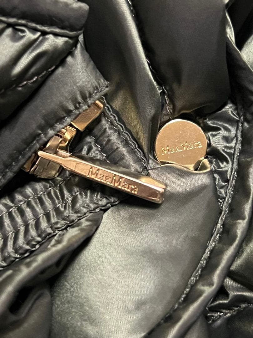 宝物マックスマーラTha Cube ポンチョダウン　カーキ　Mサイズ