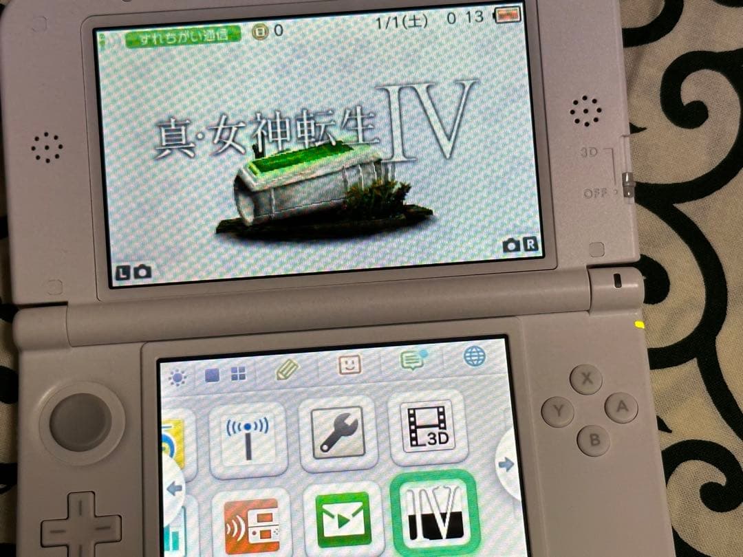ニンテンドー3DS LL 真・女神転生IV 限定モデル 未使用 起動確認済