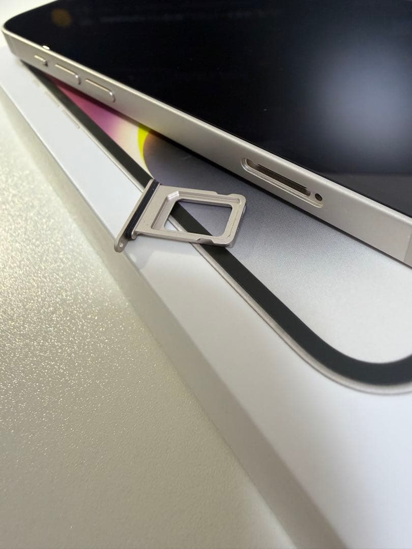 Apple iPhone 14 128GB ホワイト 本体　simフリー