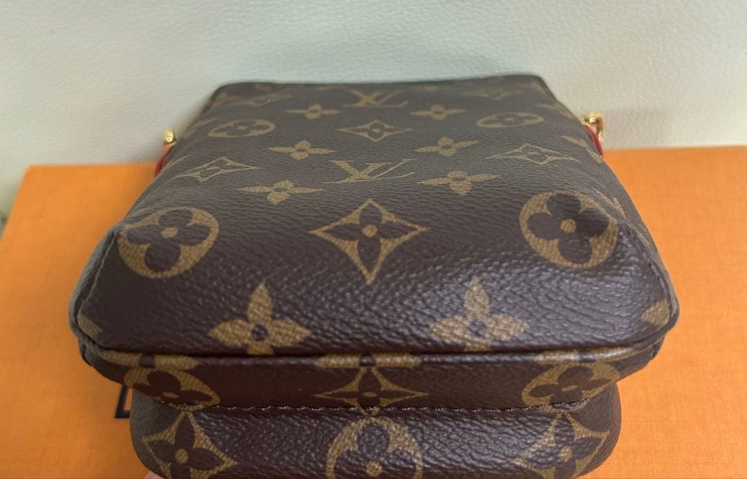 ⭐︎極美品⭐︎Louis Vuitton ユーティリティクロスボディバック