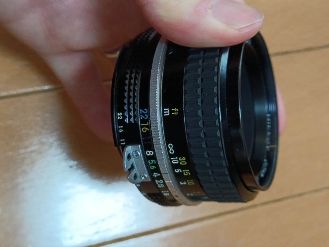 Nikon EM 本体 ＋ NIKKOR 50mm f/1.8 レンズセット