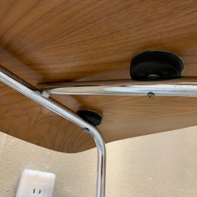 ハーマンミラーのイームズプライウッドダイニングチェア（DCM）②