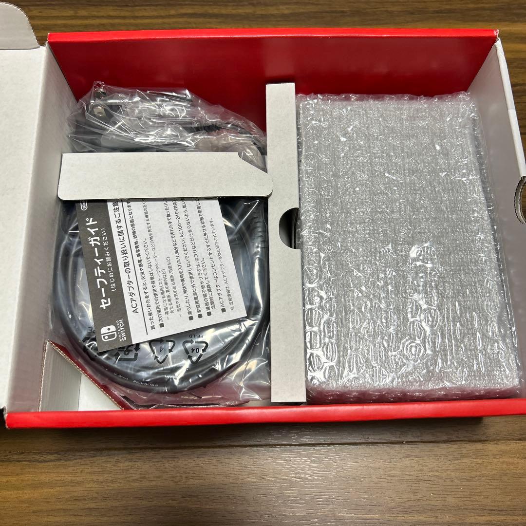 【新品、未使用】Nintendo Switch 本体