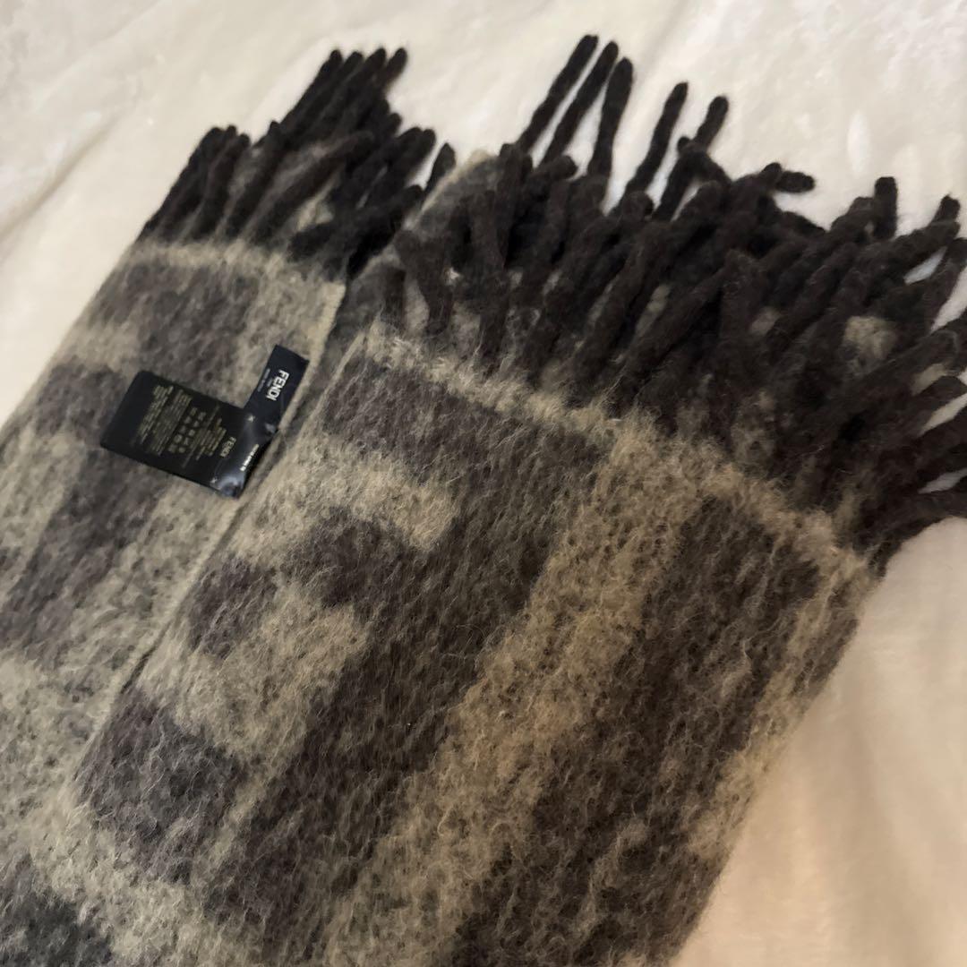 FENDI 大判 マロンベージュ × ブラック ロゴブランケット アルパカ 秋冬