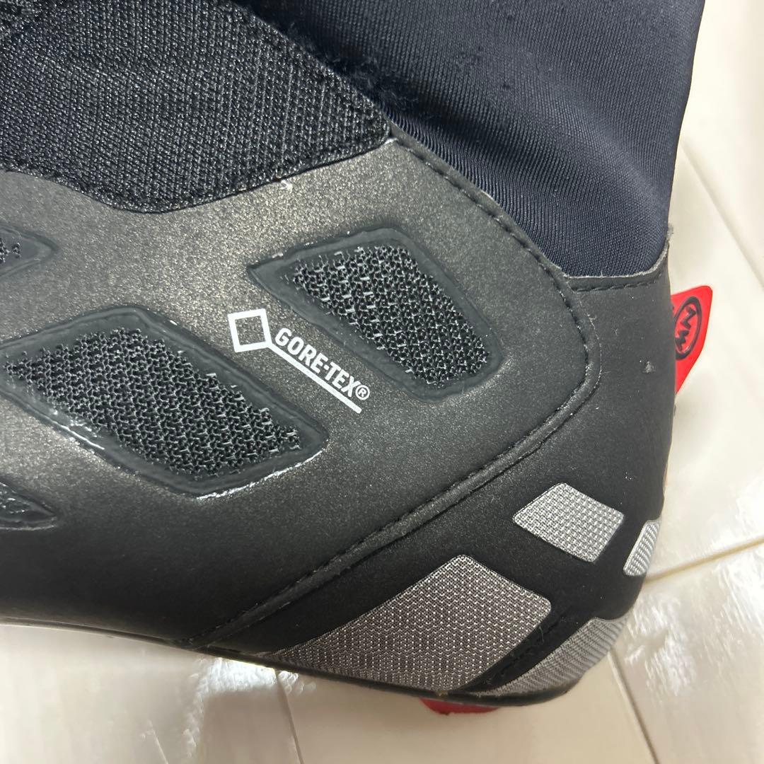 NORTHWAVE ゴアテックス冬用防水サイクリングブーツ