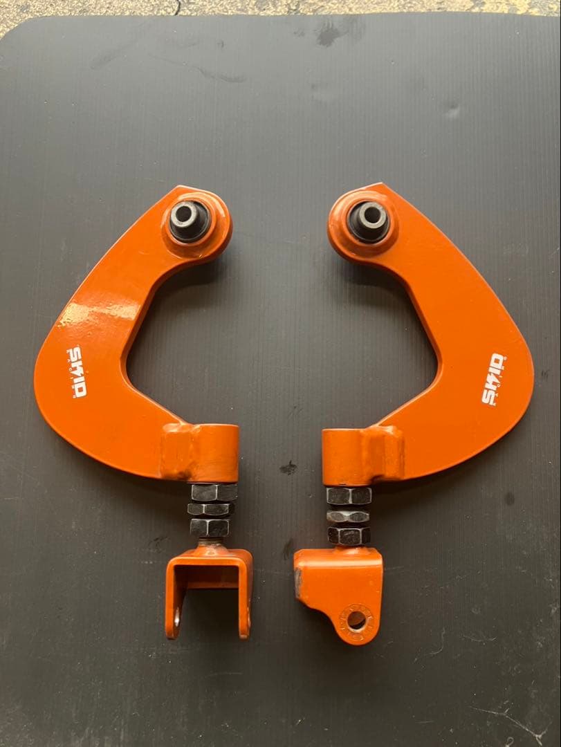 スキッドレーシング アッパーアーム トーコン 50プリウス