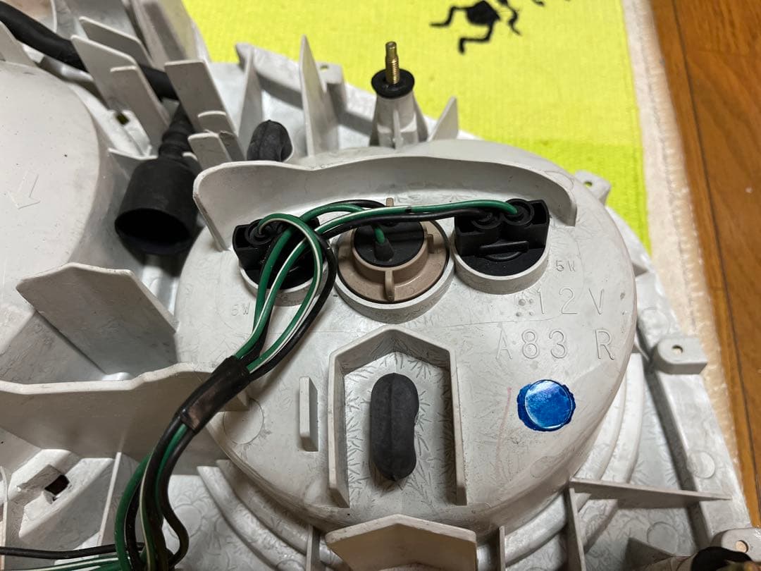 kw01！発送先確認中！日産GTR34 純正テールレンズ左右！美品！