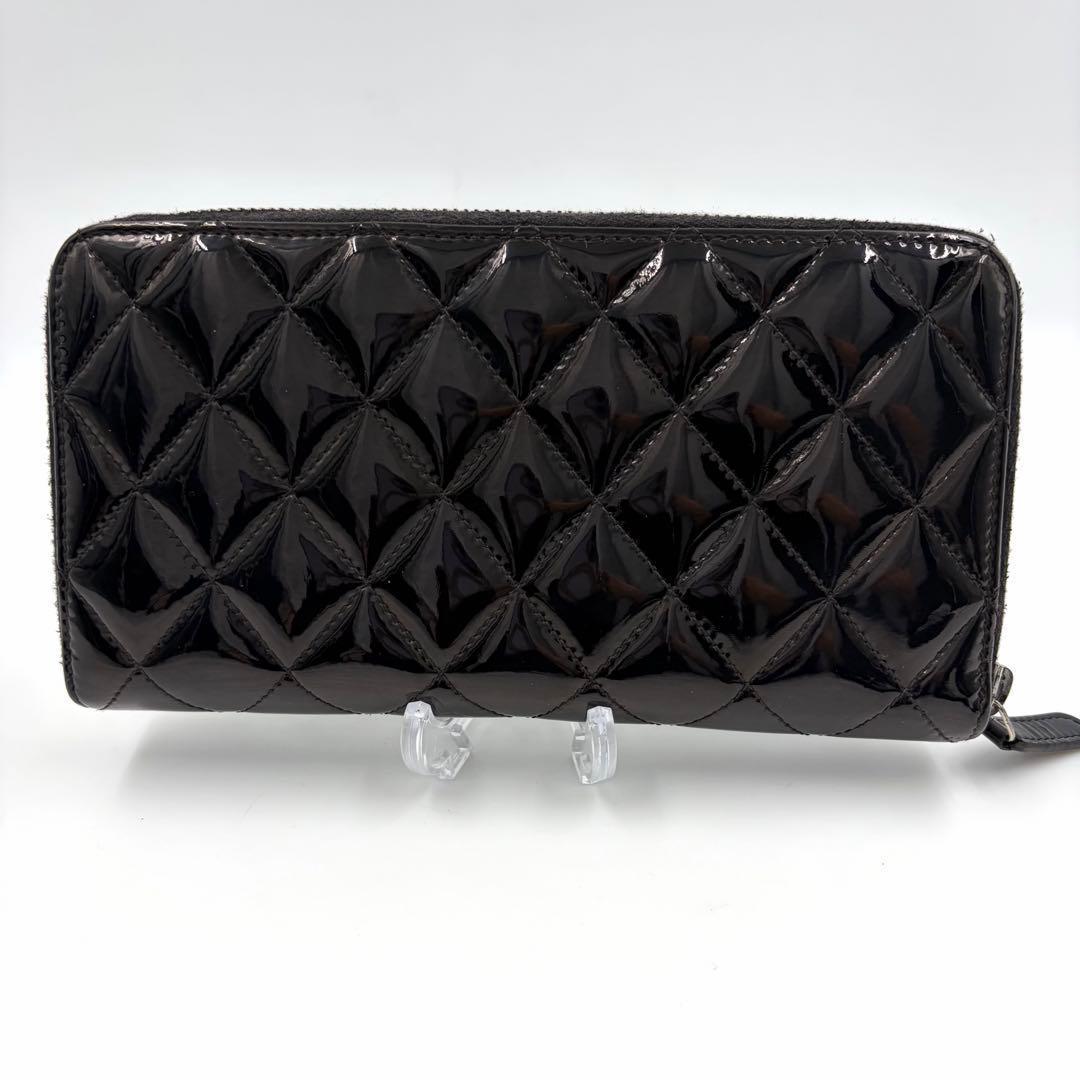 【美品】シャネル 長財布 エナメル パテント マトラッセ ココマーク 黒 820