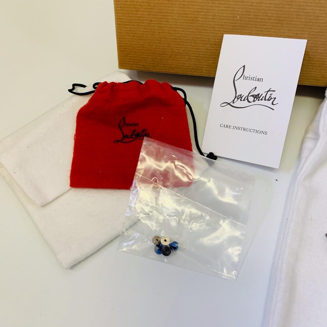 【専用】美品　クリスチャン・ルブタンルビポッシュクラッチバッグ