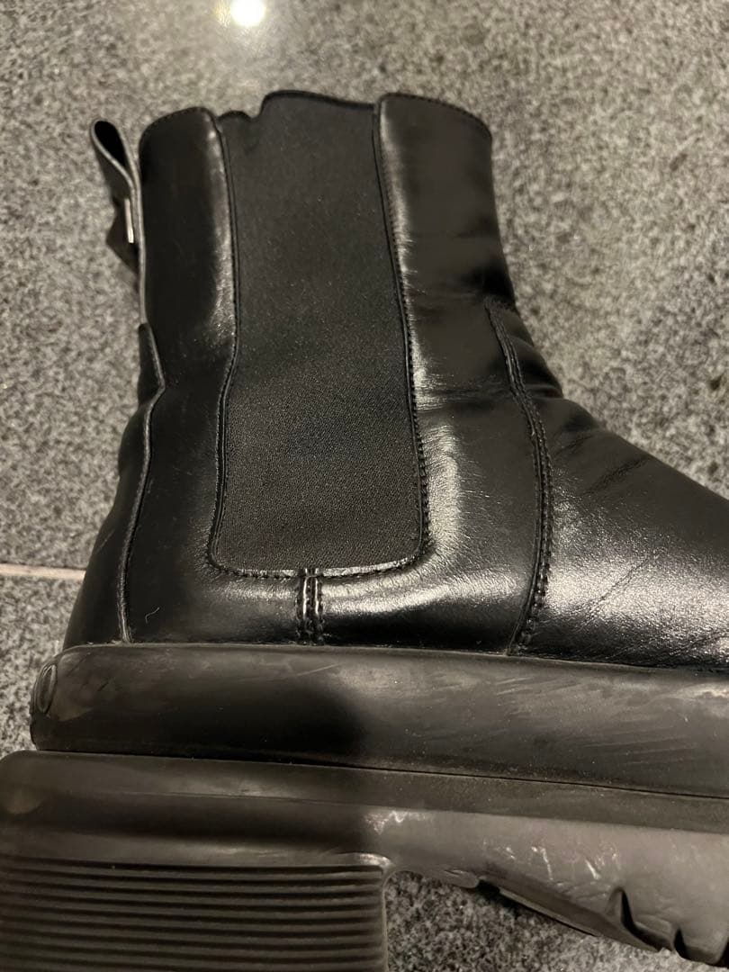 ヴァレンティノ　ブーツ