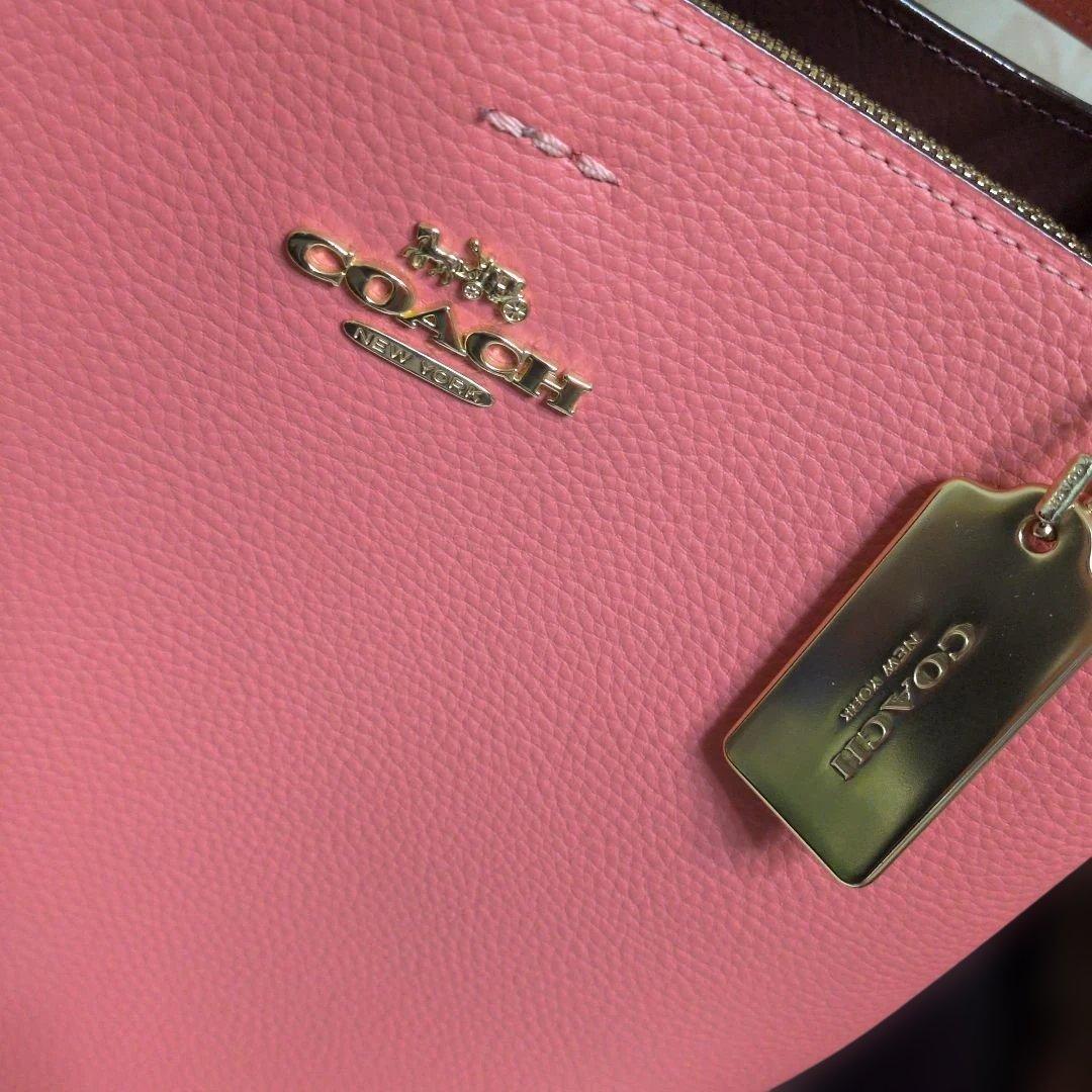 #新品未使用同様　#COACHサーモン ピンク レザー ショルダートートバッグ