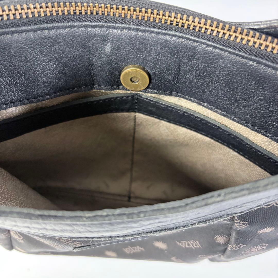 hanawarangasuki イビサロゴナイロンショルダーバックモノグラ