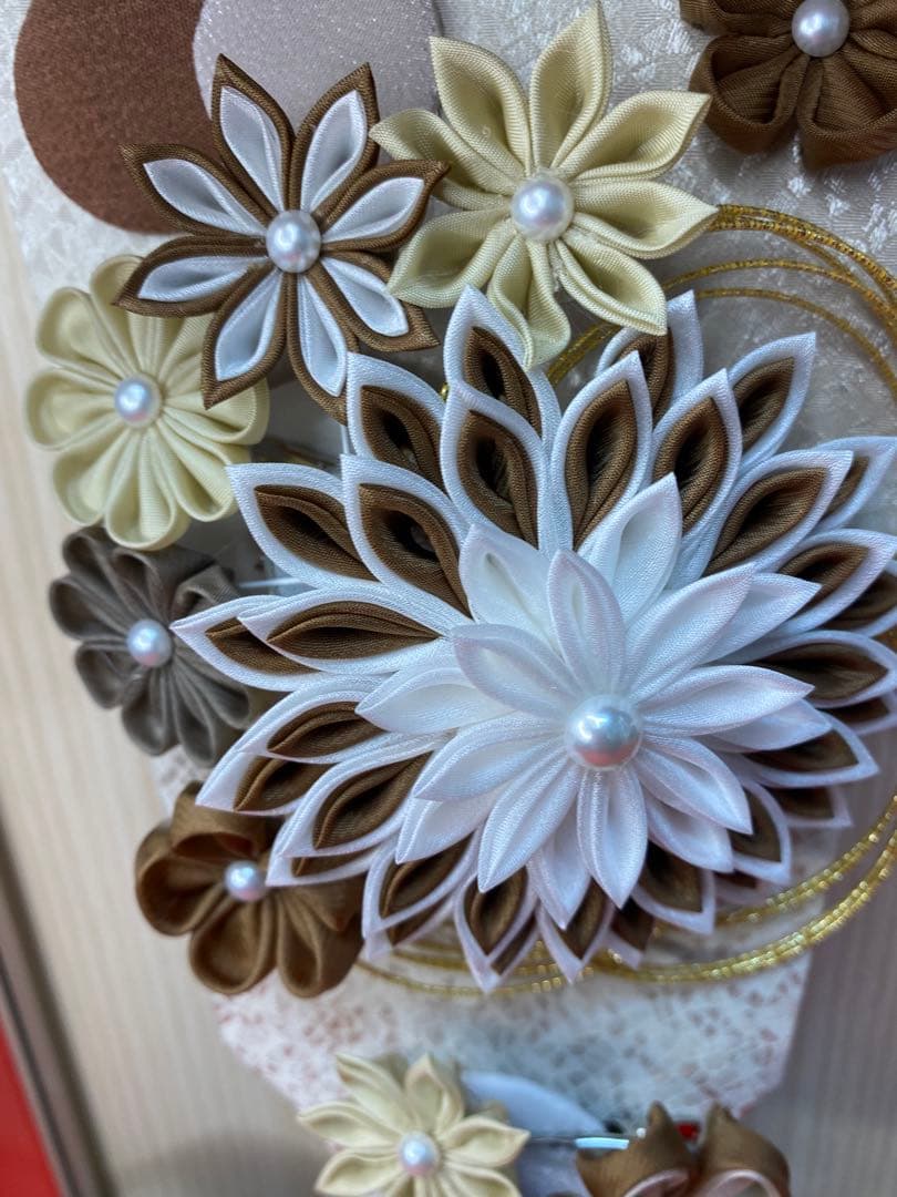 東京久月　かんざし付つまみ細工羽子板・壁掛け・間口約２４×奥行約１１×高約３３㎝