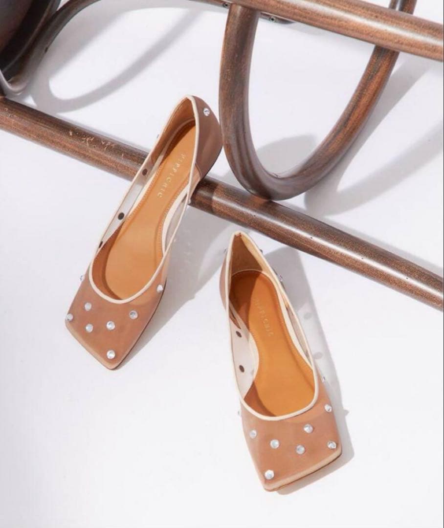 ＜PIPPICHIC＞LINDA ビジュー フラットシューズ