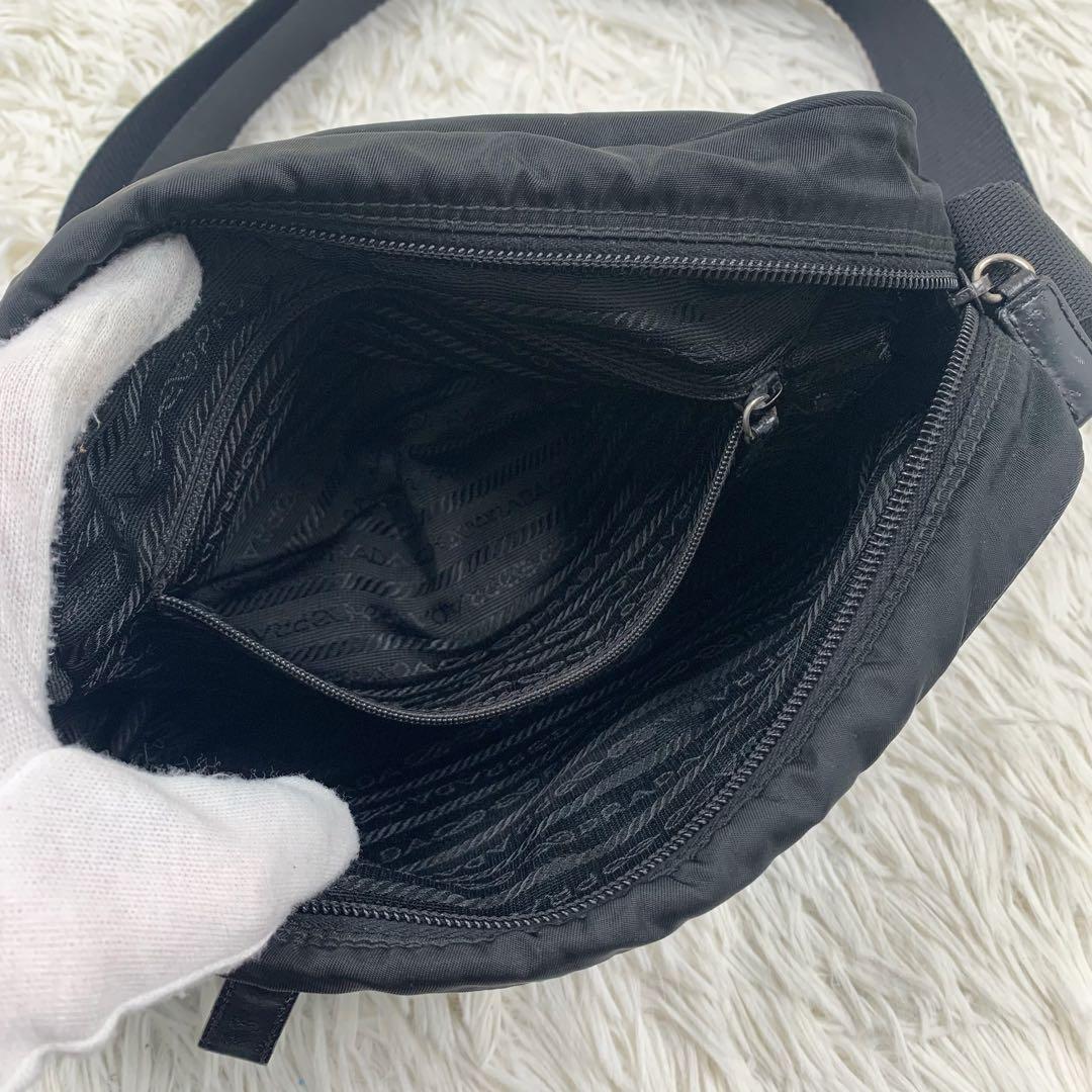 【✨極美品✨】プラダ カメラバッグ 三角ロゴ ナイロン レザー ブラック