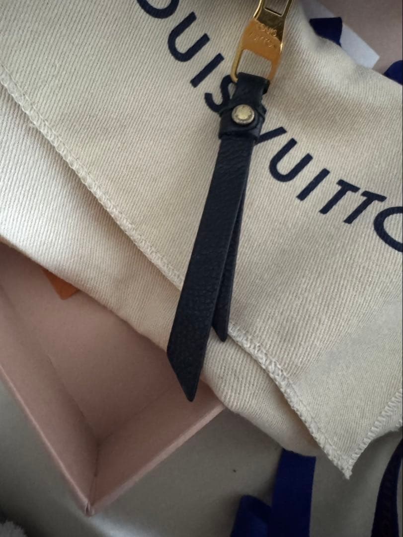 良品　正規品　ルイヴィトン　アンプラント　ジッピーウォレット　ノワール