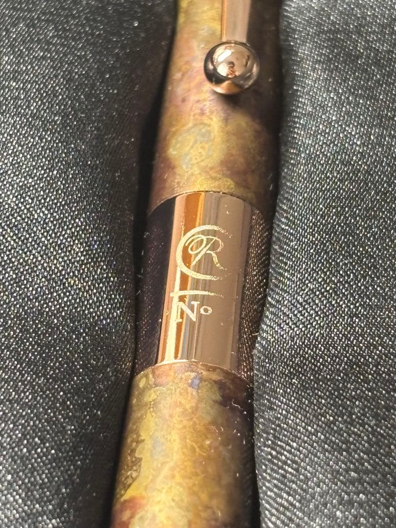 【限定】ROMEO No.3 細軸 斑紋孔雀色 ヴィンテージローズ ボールペン