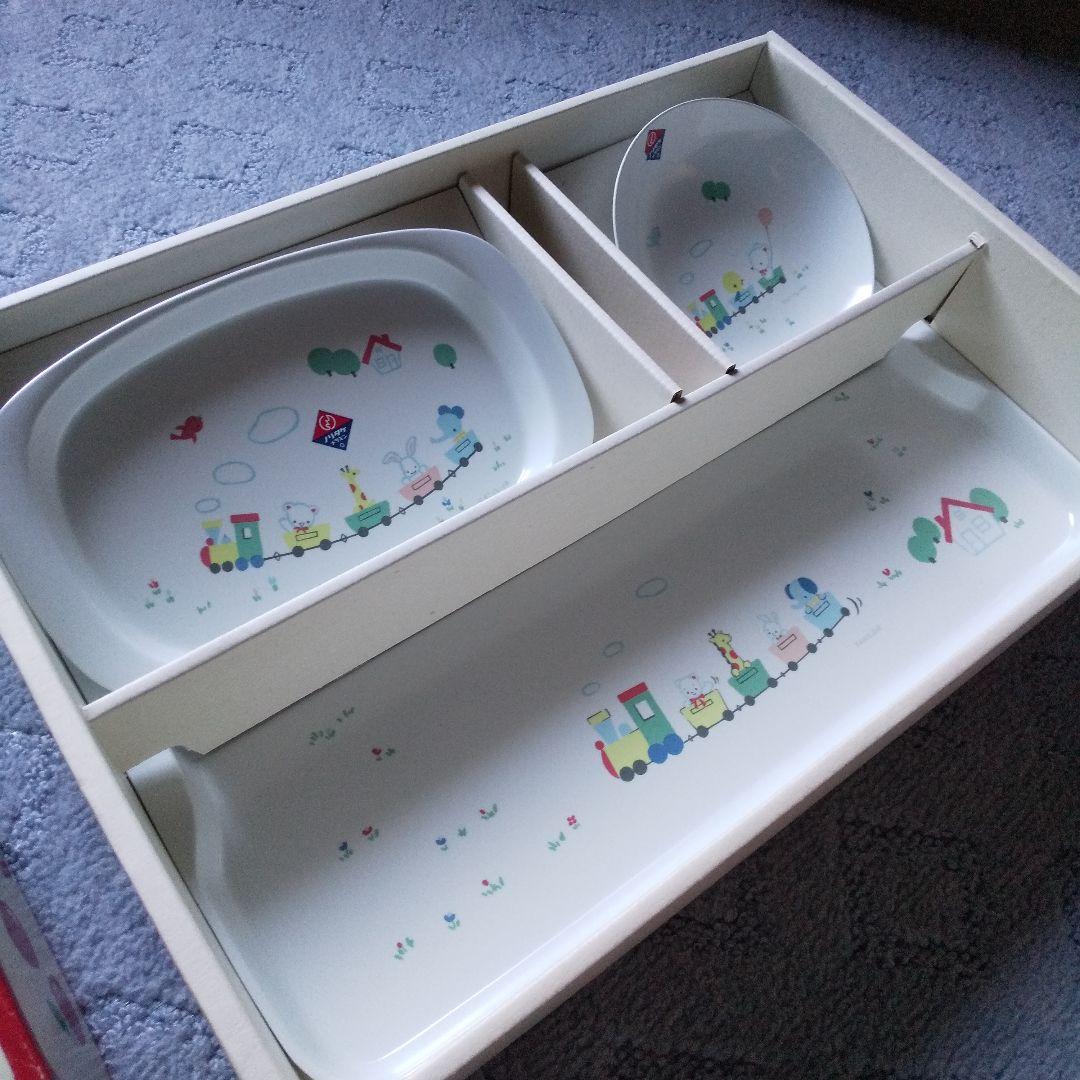 Familiar メラミン食器セットA