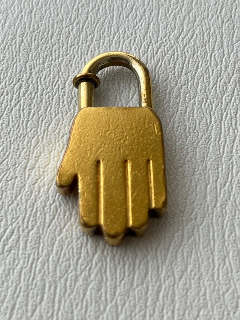 エルメス 2002年限定 ANNEE DE LA MAIN チャーム