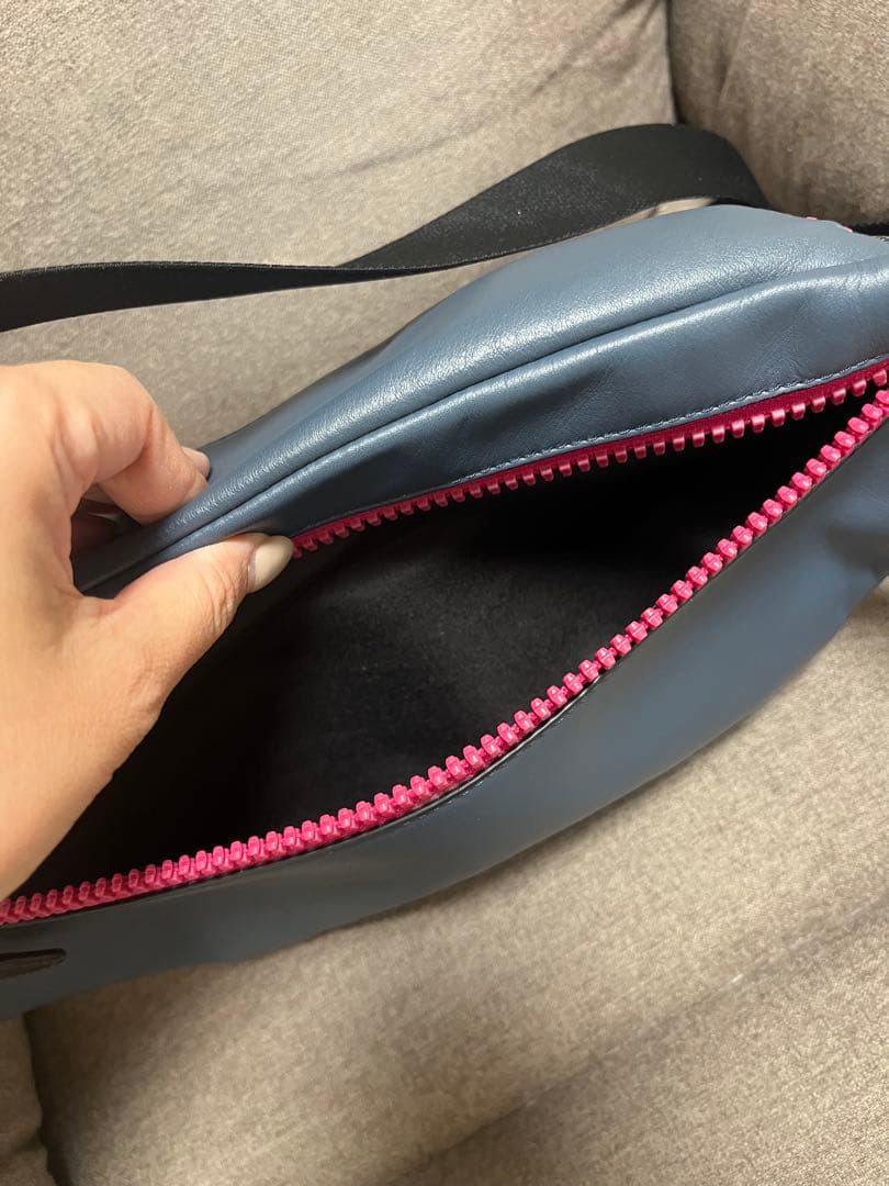 COACH ボディバッグ ピンク/グレー　ウエストポーチ