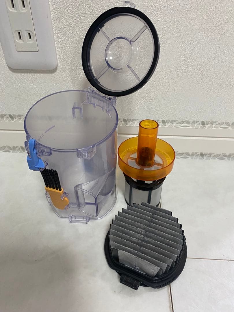 HITACHI コードレス掃除機 PV-BH900H　バッテリーの状態良好