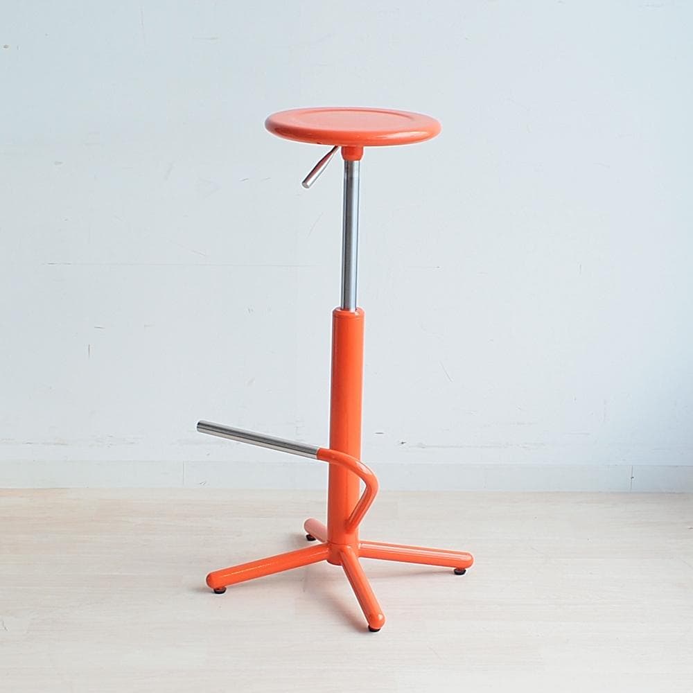ビタミンカラー スチール製の昇降式スツール オレンジ カウンターチェア ポップ