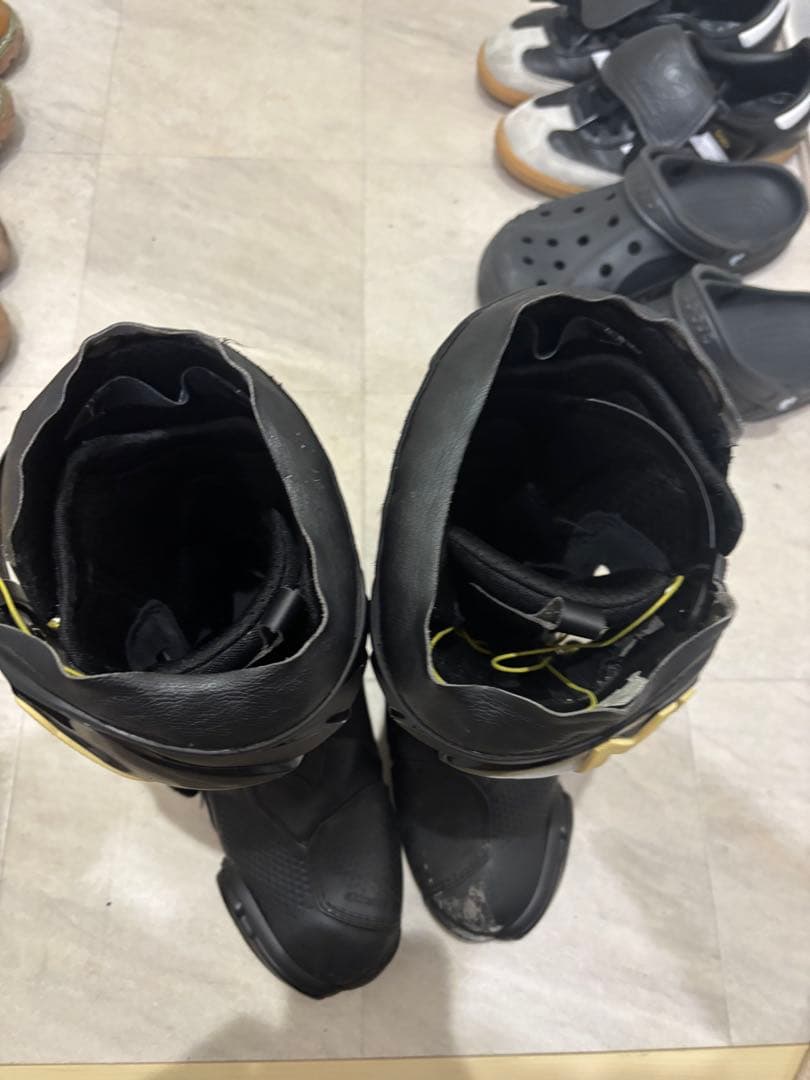 AlpinestarsスーパーテックR 42サイズ