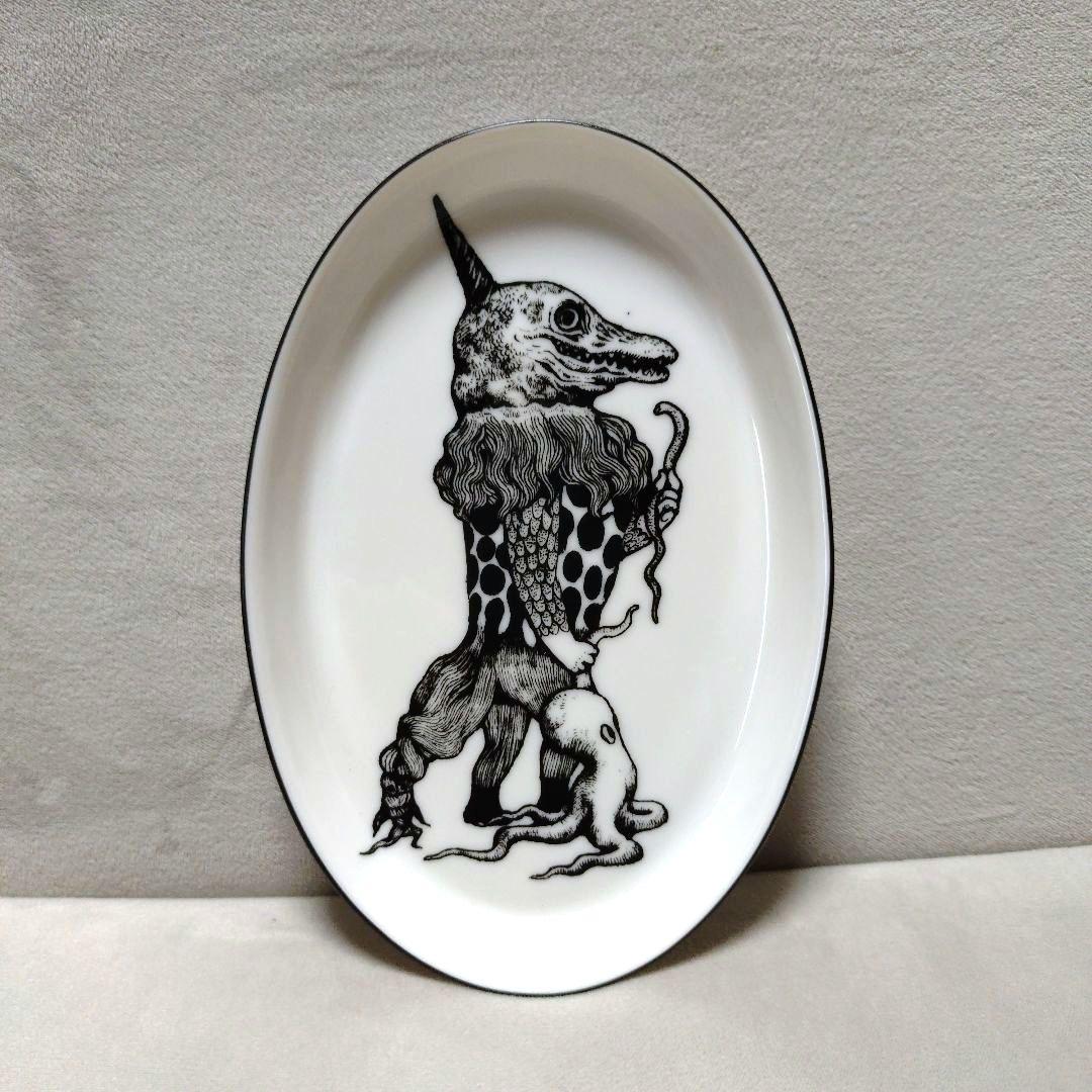 No.3　PARADE一角獣　オーバル皿　17cm　ヒグチユウコ