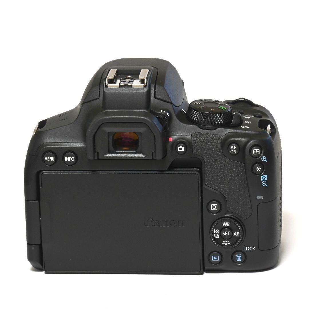 【Canon】EOS Kiss X10i トリプルレンズセット★Wi-Fi搭載★