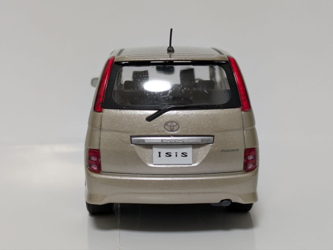 トヨタ ISIS アイシス 1/30 カラーサンプル プルバックカー