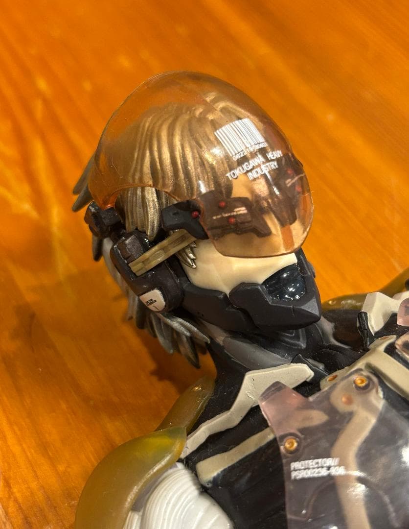 メタルギアソリッド 4 雷電　RAH メディコム・トイ　（箱なし）