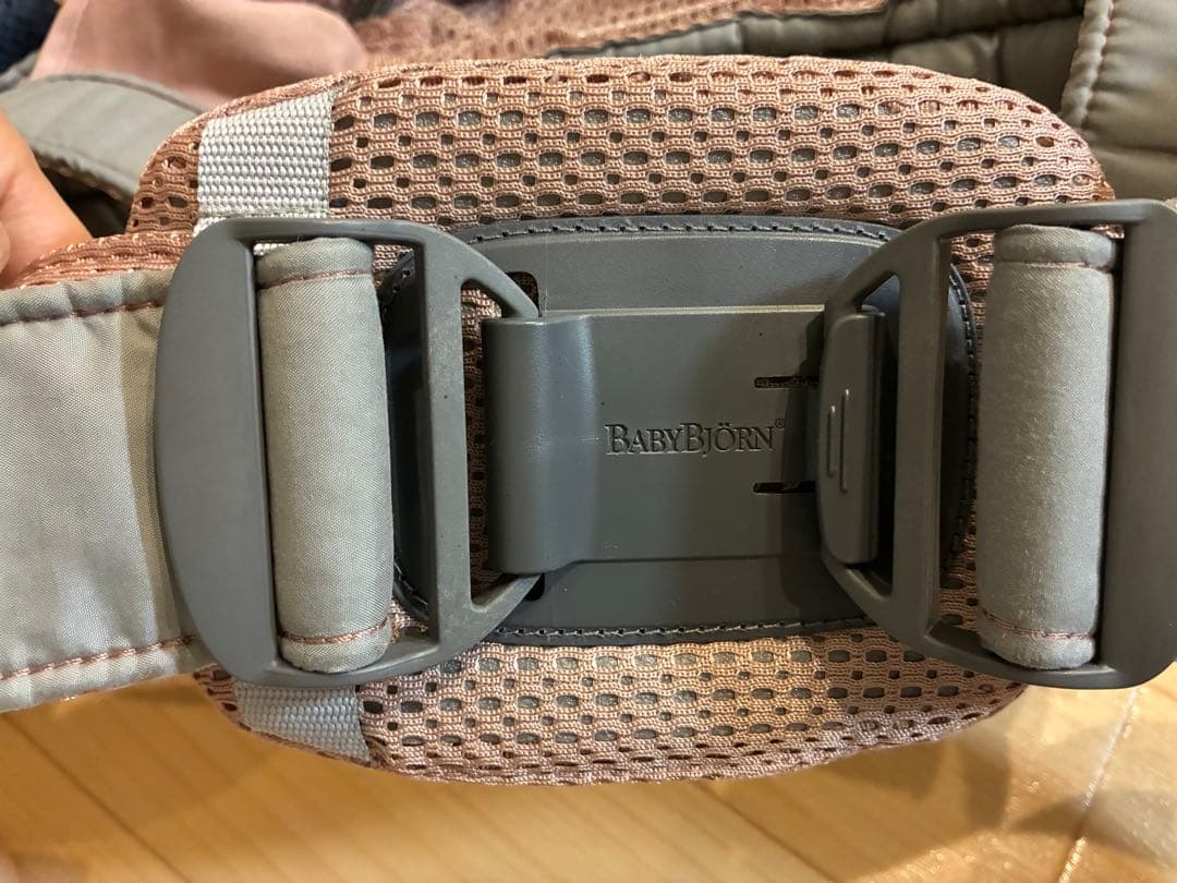 BabyBjorn HARMONY ダスティピンクとネイビーブルー