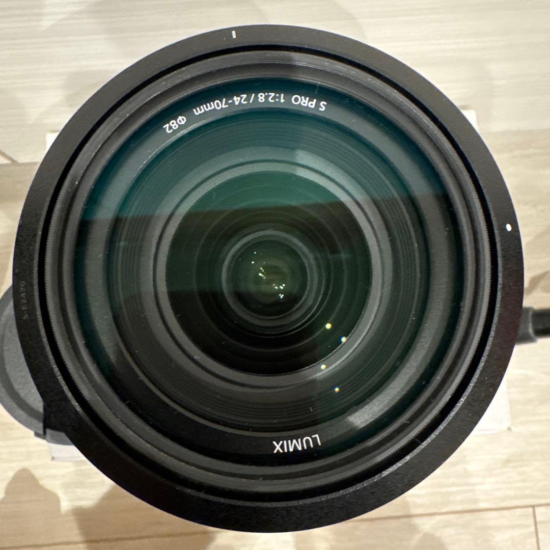 LUMIX S PRO 24-70mm f/2.8レンズ