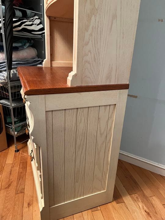 Lexington社の飾り棚、本棚①