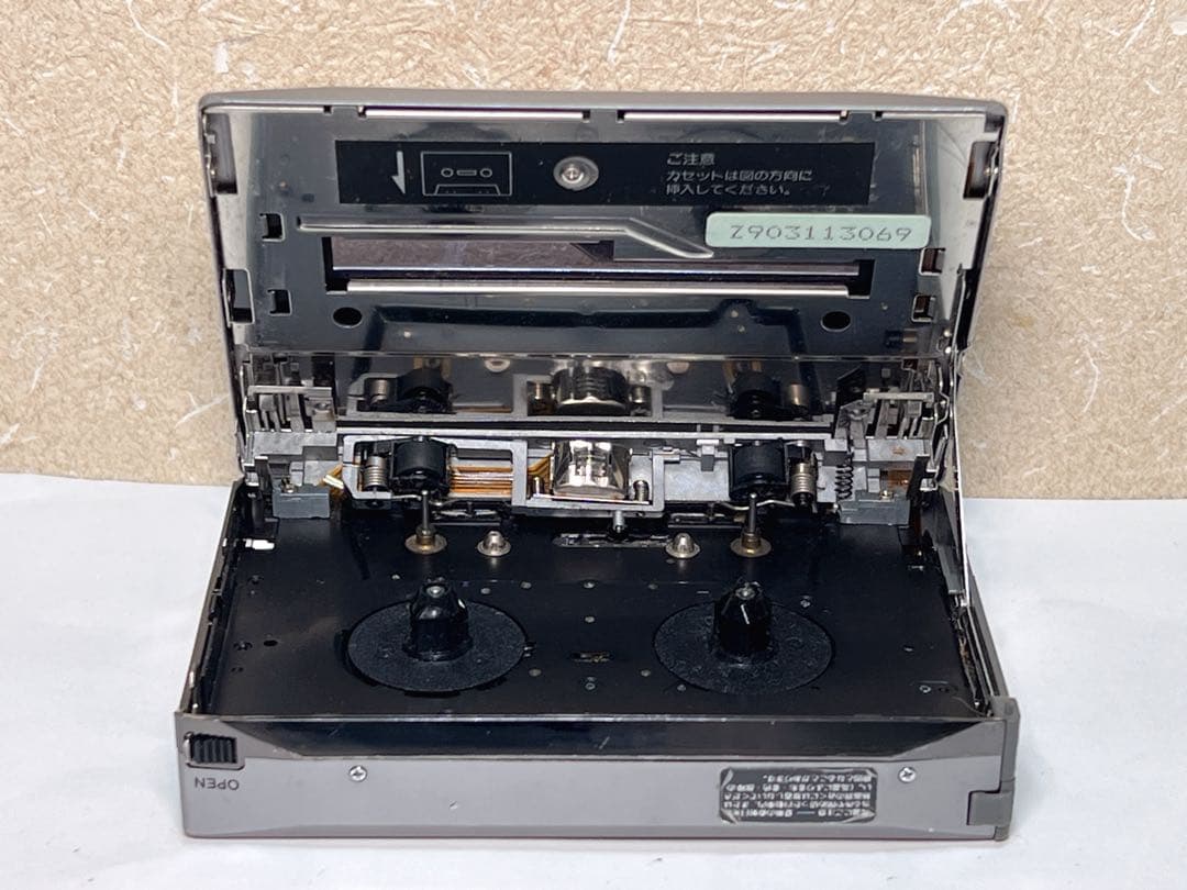 AIWA【HS-PX30】ポータブルカセットプレーヤージャンク