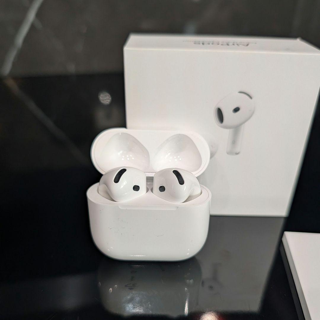 AirPods 4 本体アクティブノイズキャンセリング搭載