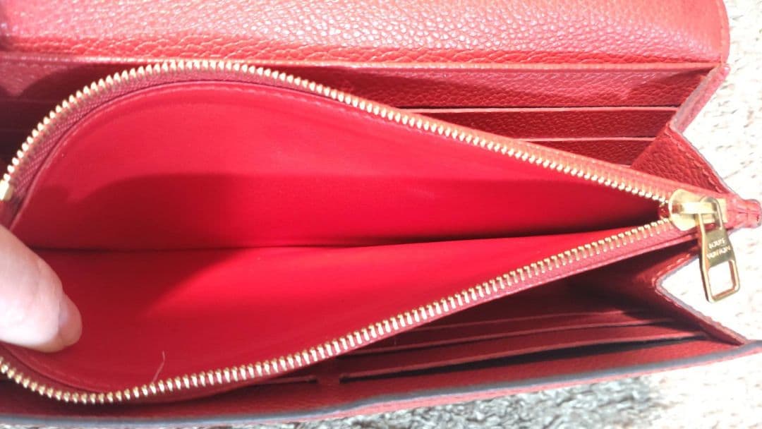 ヴィトン アンプラント ポルトフォイユ サラ