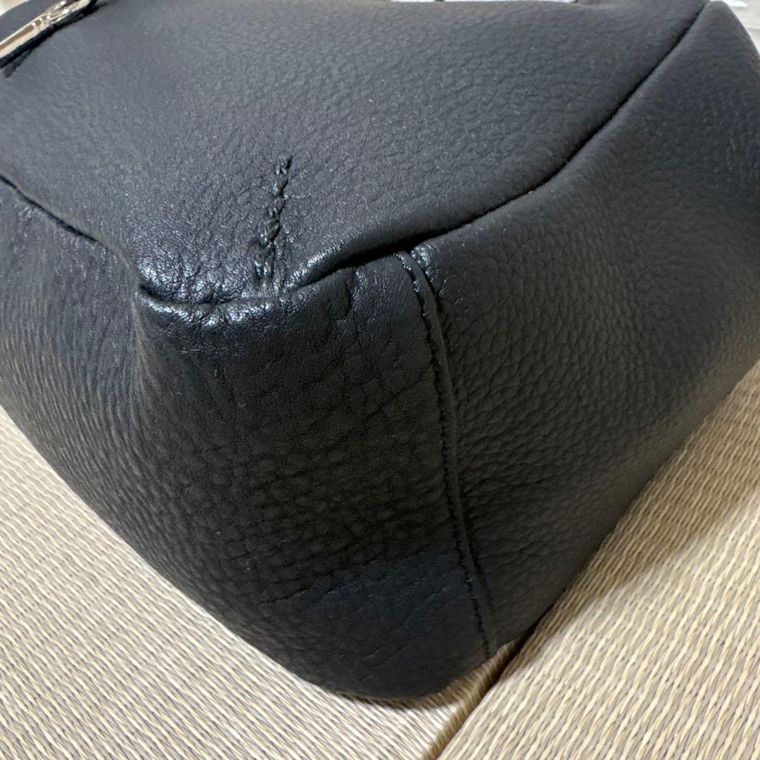 MADRIGAL マドリガル しっくりバッグ ブラック 美品