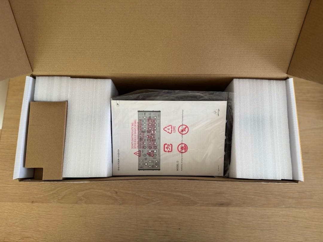 美品　Model D Behringer アナログ シンセサイザー