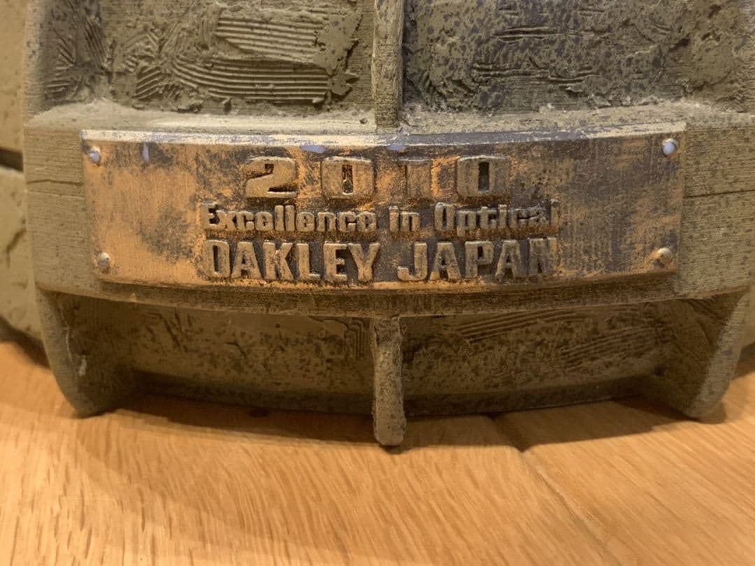 OAKLEY JAPAN 2010 蛙 カエル 置物 インテリア オークレイ